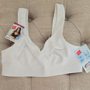 Hanes Women's Smooth White Bra